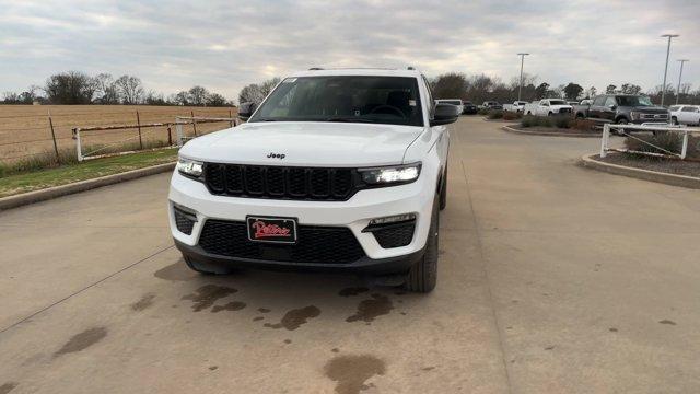 new 2025 Jeep Grand Cherokee car, priced at $44,788