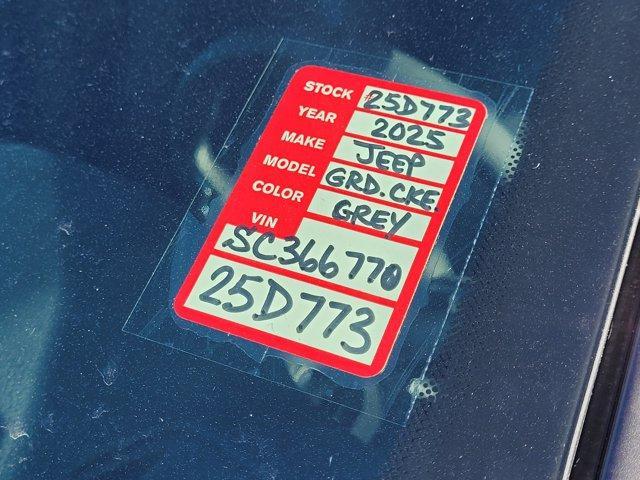 new 2025 Jeep Grand Cherokee car, priced at $46,131