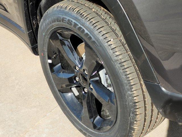 new 2025 Jeep Grand Cherokee car, priced at $46,131