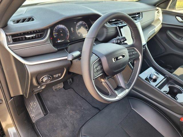 new 2025 Jeep Grand Cherokee car, priced at $46,131