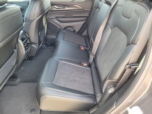 new 2025 Jeep Grand Cherokee car, priced at $46,131