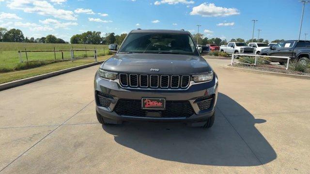 new 2024 Jeep Grand Cherokee car, priced at $39,168