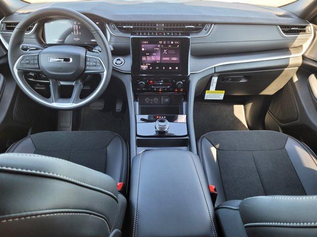 new 2025 Jeep Grand Cherokee car, priced at $46,025