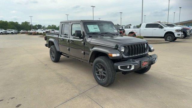 new 2024 Jeep Gladiator car, priced at $43,505