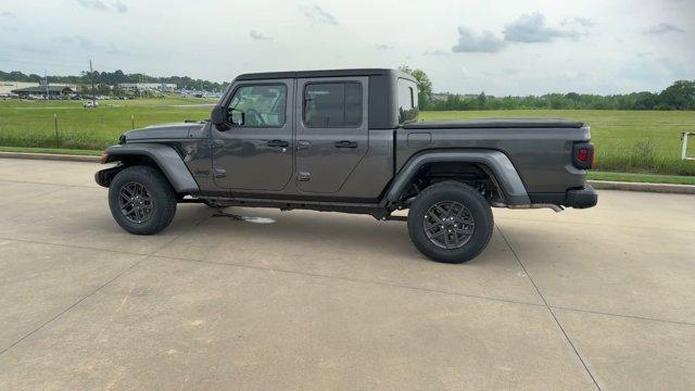 new 2024 Jeep Gladiator car, priced at $43,505