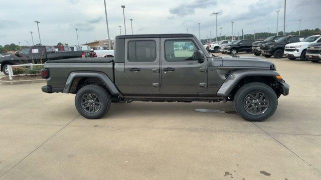 new 2024 Jeep Gladiator car, priced at $43,505