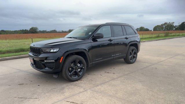 new 2025 Jeep Grand Cherokee car, priced at $45,306