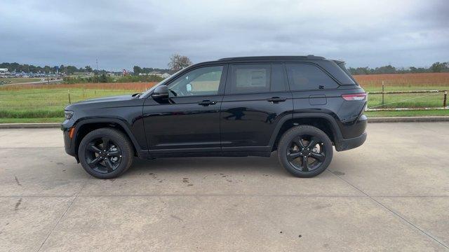 new 2025 Jeep Grand Cherokee car, priced at $47,306