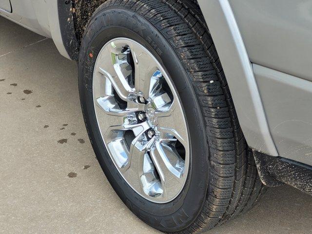 new 2025 Ram 1500 car, priced at $47,602