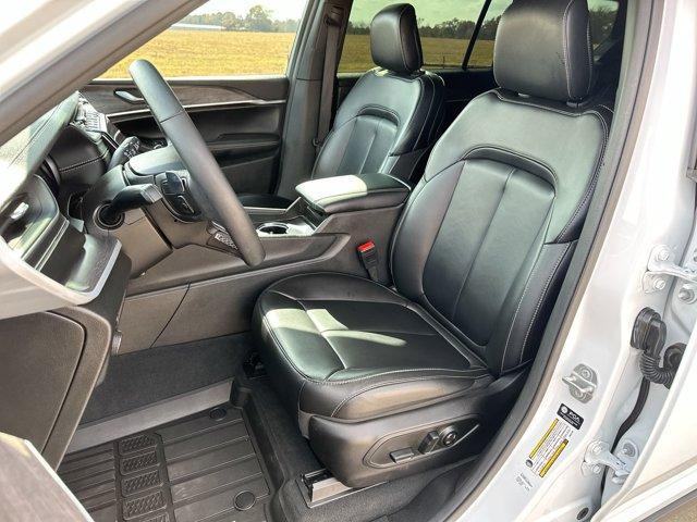 used 2024 Jeep Grand Cherokee L car, priced at $36,995