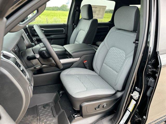 new 2025 Ram 1500 car, priced at $55,525