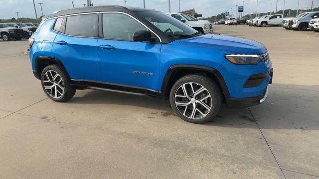 new 2024 Jeep Compass car, priced at $32,995