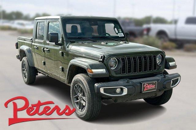 new 2024 Jeep Gladiator car, priced at $43,844