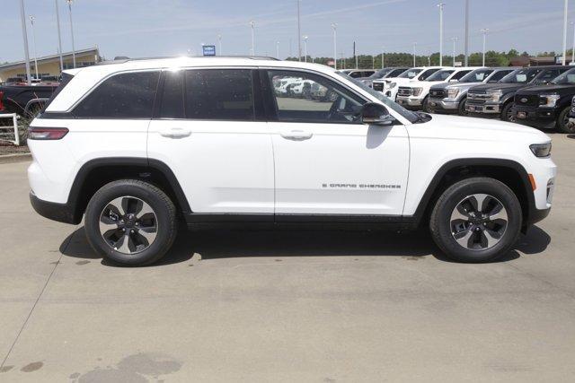 new 2022 Jeep Grand Cherokee 4xe car, priced at $39,995