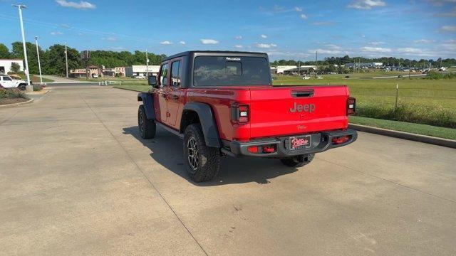 new 2024 Jeep Gladiator car, priced at $50,501