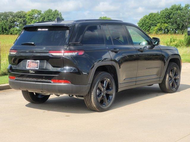 new 2025 Jeep Grand Cherokee car, priced at $44,137
