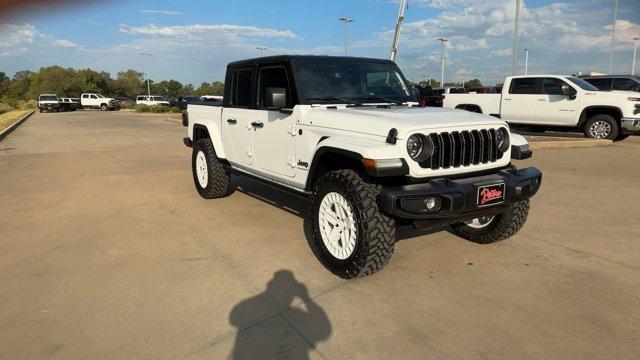 new 2024 Jeep Gladiator car, priced at $59,996