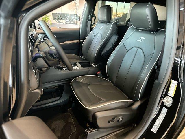new 2026 Chrysler Pacifica car, priced at $50,578