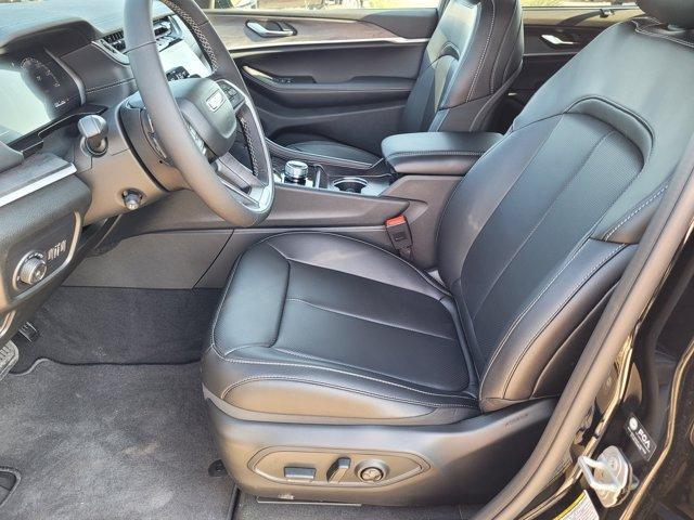 new 2025 Jeep Grand Cherokee car, priced at $49,873