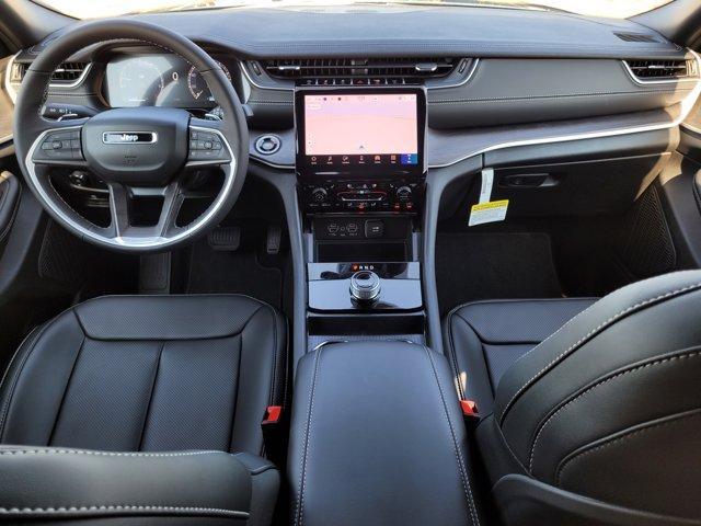 new 2025 Jeep Grand Cherokee car, priced at $49,873