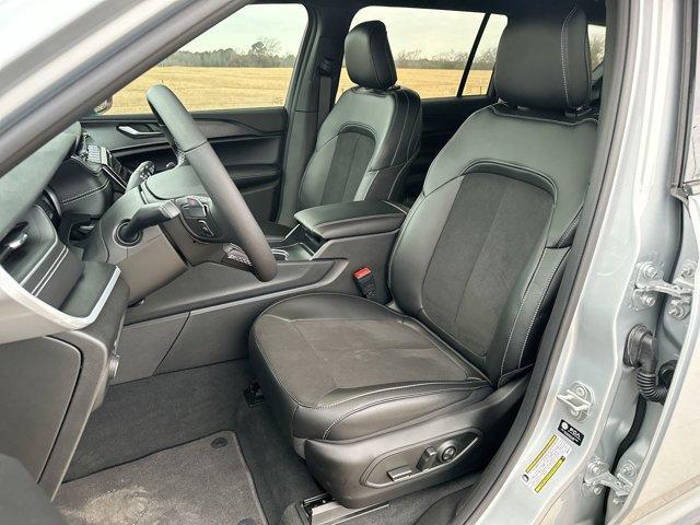 new 2025 Jeep Grand Cherokee L car, priced at $41,634