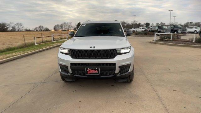 new 2025 Jeep Grand Cherokee L car, priced at $41,634