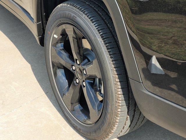 new 2025 Jeep Grand Cherokee L car, priced at $42,995