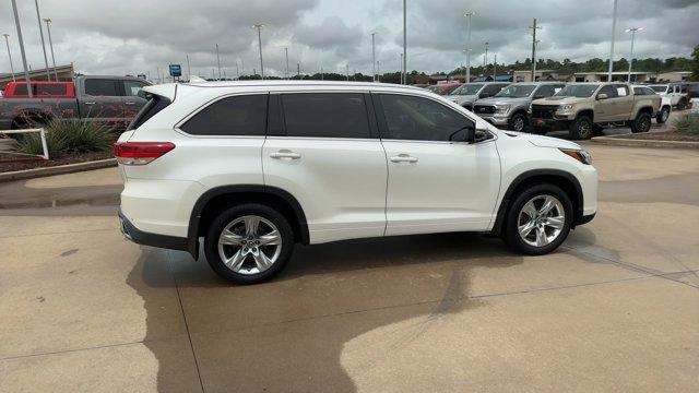 used 2018 Toyota Highlander car, priced at $23,995