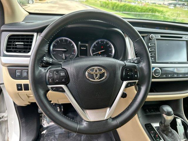 used 2018 Toyota Highlander car, priced at $23,995