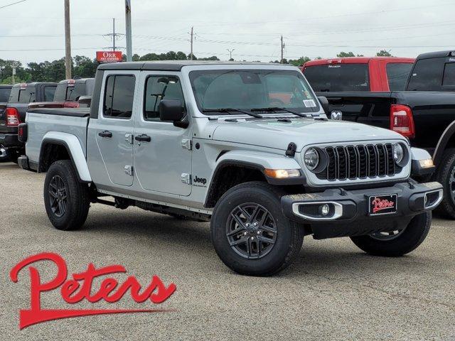 new 2024 Jeep Gladiator car, priced at $42,660