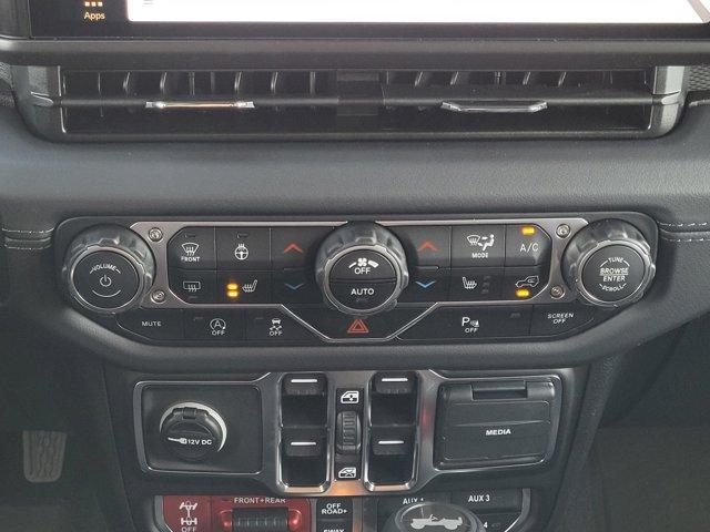 new 2025 Jeep Wrangler car, priced at $70,431