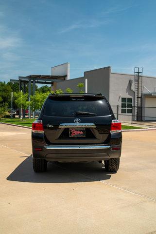 used 2013 Toyota Highlander car, priced at $14,995