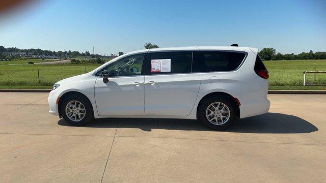 new 2024 Chrysler Pacifica car, priced at $47,875