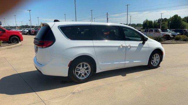 new 2024 Chrysler Pacifica car, priced at $47,875