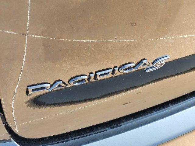 used 2020 Chrysler Pacifica car, priced at $19,995