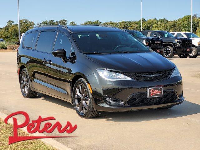 used 2020 Chrysler Pacifica car, priced at $19,995