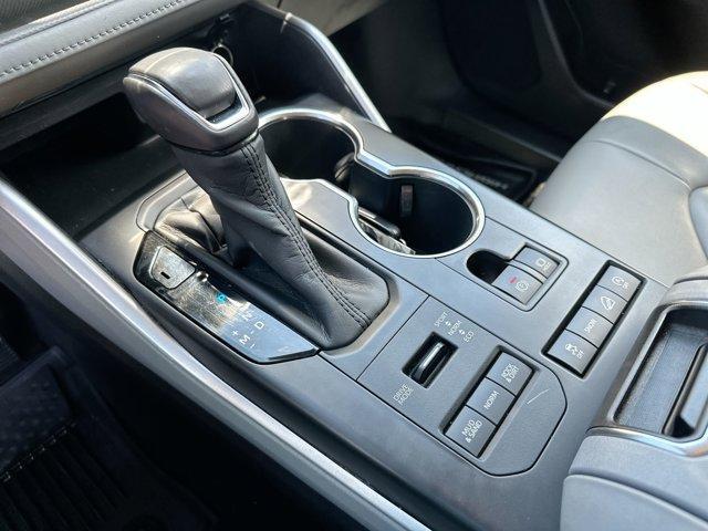 used 2020 Toyota Highlander car, priced at $34,995