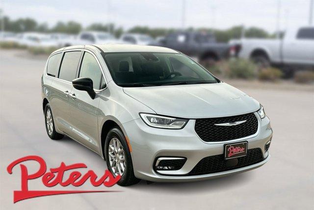 used 2024 Chrysler Pacifica car, priced at $44,307
