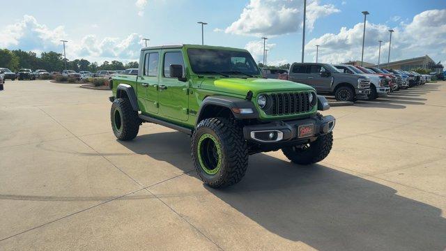 new 2025 Jeep Gladiator car, priced at $59,995
