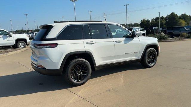 used 2024 Jeep Grand Cherokee car, priced at $41,995