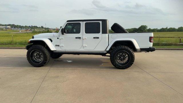 new 2024 Jeep Gladiator car, priced at $65,995