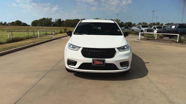 new 2024 Chrysler Pacifica car, priced at $40,830