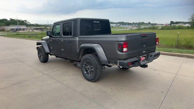 new 2024 Jeep Gladiator car, priced at $48,262