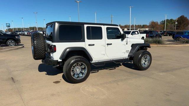 used 2019 Jeep Wrangler Unlimited car, priced at $27,995