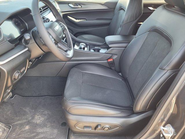 new 2025 Jeep Grand Cherokee L car, priced at $47,870