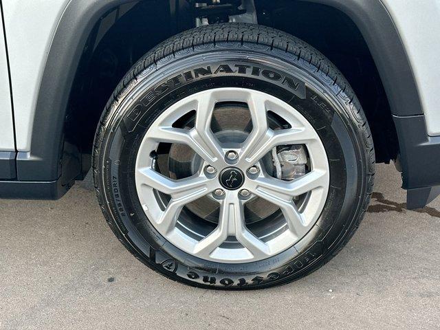 new 2025 Jeep Compass car, priced at $26,995