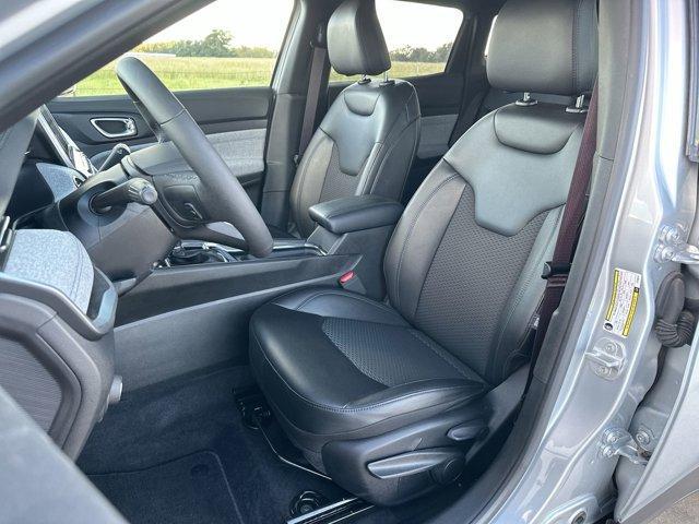 new 2025 Jeep Compass car, priced at $26,995