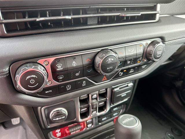 new 2025 Jeep Gladiator car, priced at $53,815