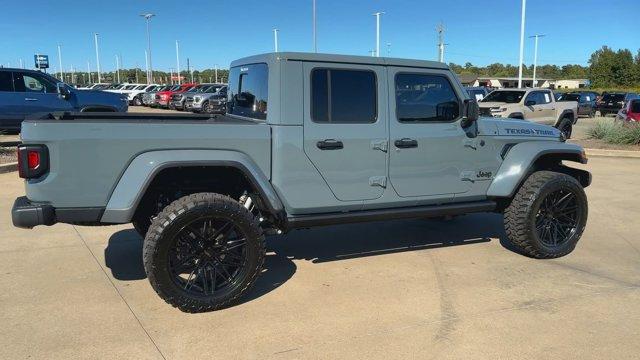 new 2025 Jeep Gladiator car, priced at $65,995