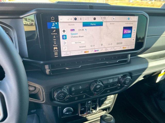 new 2025 Jeep Gladiator car, priced at $65,995